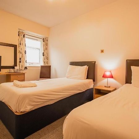The Ben Mhor Hotel, Bar & Restaurant Grantown-on-Spey Zewnętrze zdjęcie