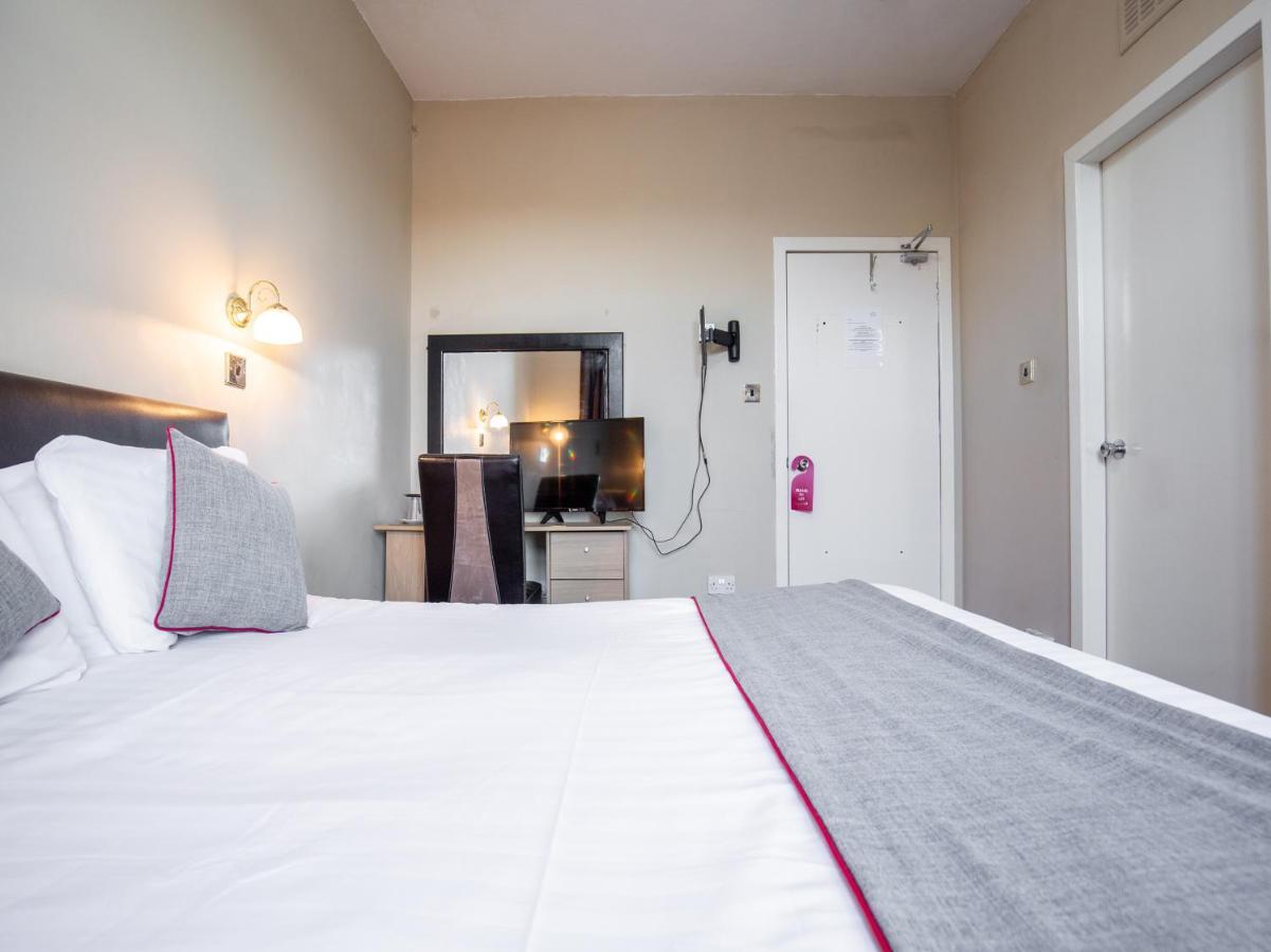 The Ben Mhor Hotel, Bar & Restaurant Grantown-on-Spey Zewnętrze zdjęcie