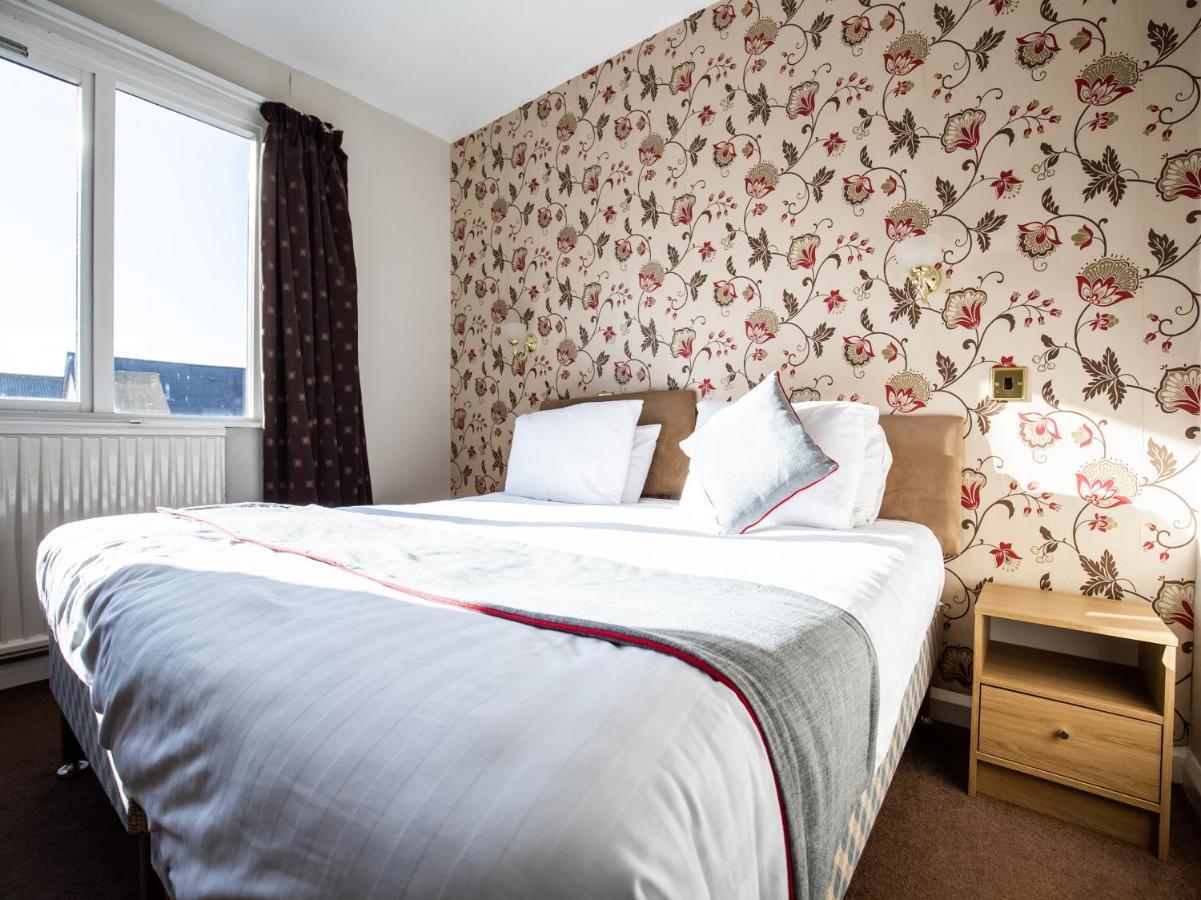 The Ben Mhor Hotel, Bar & Restaurant Grantown-on-Spey Zewnętrze zdjęcie
