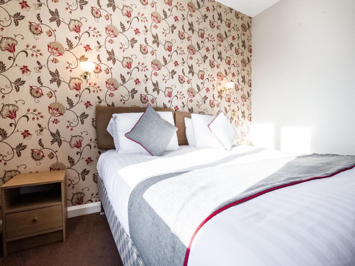 The Ben Mhor Hotel, Bar & Restaurant Grantown-on-Spey Zewnętrze zdjęcie