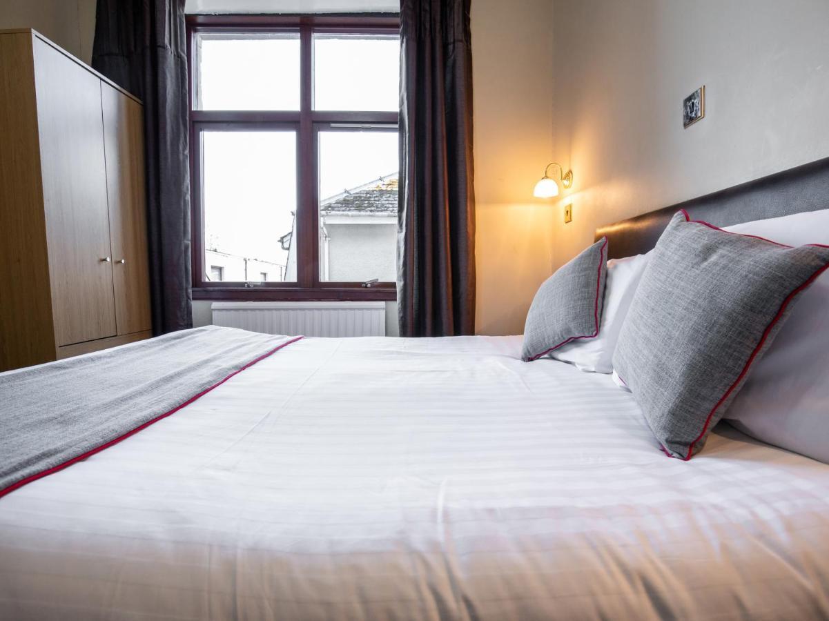 The Ben Mhor Hotel, Bar & Restaurant Grantown-on-Spey Zewnętrze zdjęcie